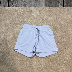 Women’s Lululemon Spring Break Away Shorts Size 4